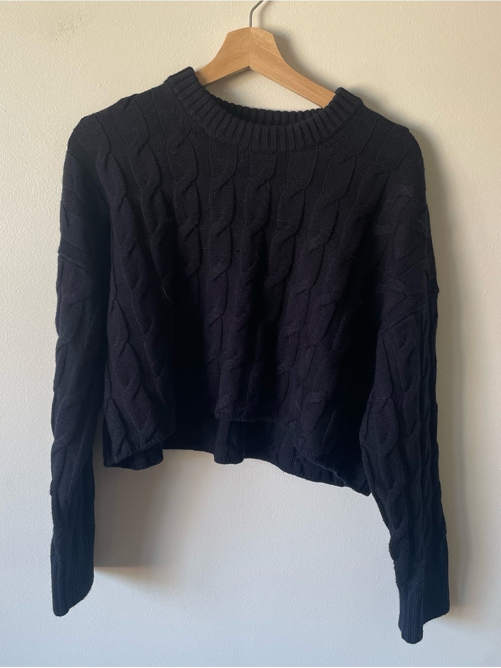 Aritzia 100% wool Glory sweater - Picture 2 of 4